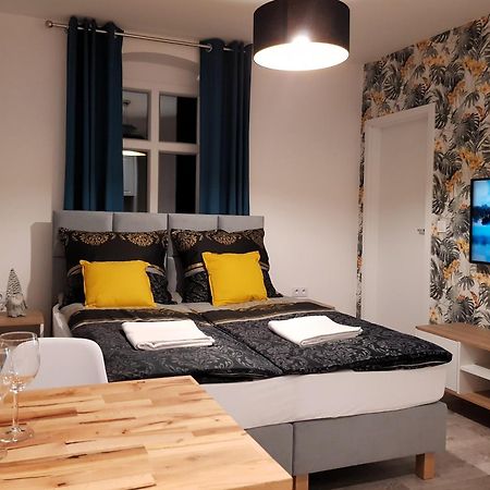 Apartament Przy Placu Piastowskim Jelenia Góra Екстериор снимка