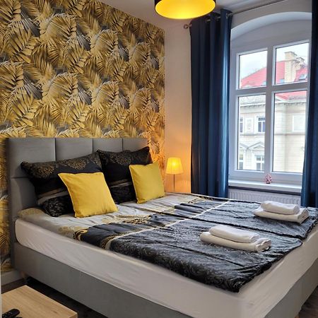 Apartament Przy Placu Piastowskim Jelenia Góra Екстериор снимка