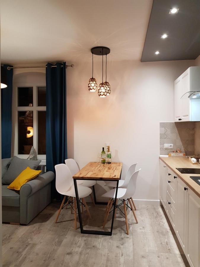 Apartament Przy Placu Piastowskim Jelenia Góra Екстериор снимка