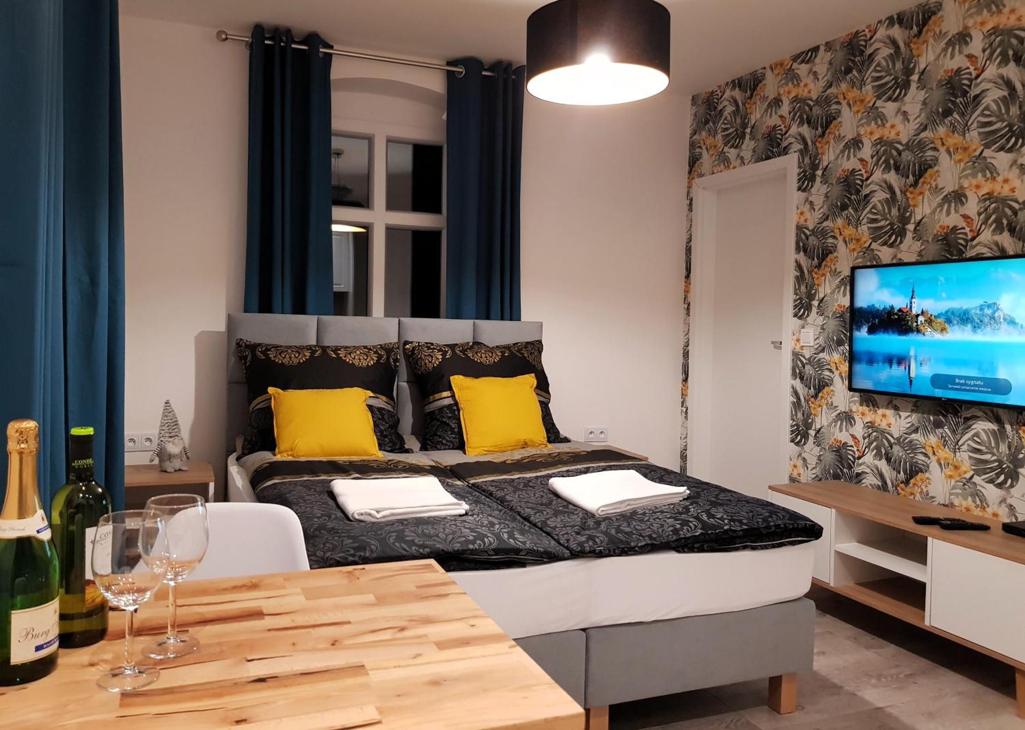 Apartament Przy Placu Piastowskim Jelenia Góra Екстериор снимка