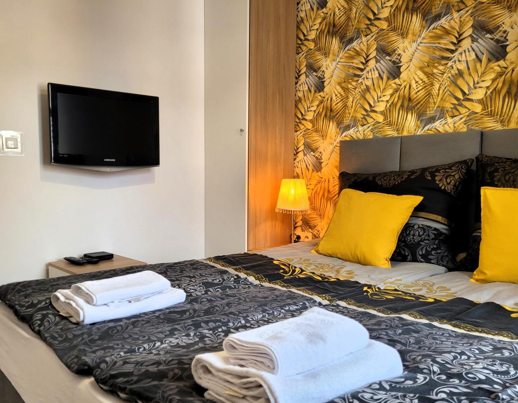 Apartament Przy Placu Piastowskim Jelenia Góra Екстериор снимка